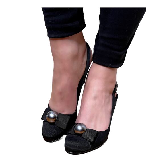 CHANEL 7.5 Classic Ribbon Bow Slingback Audrey Pumps Silver Pearl Heels Black 38 - Picture 2 of 9